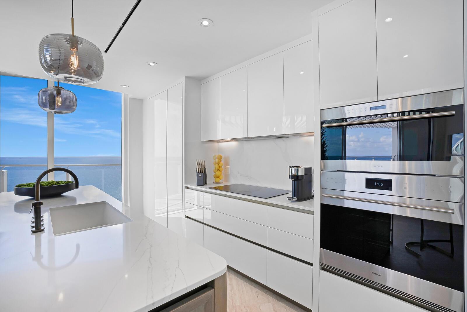 Four Seasons - Residential