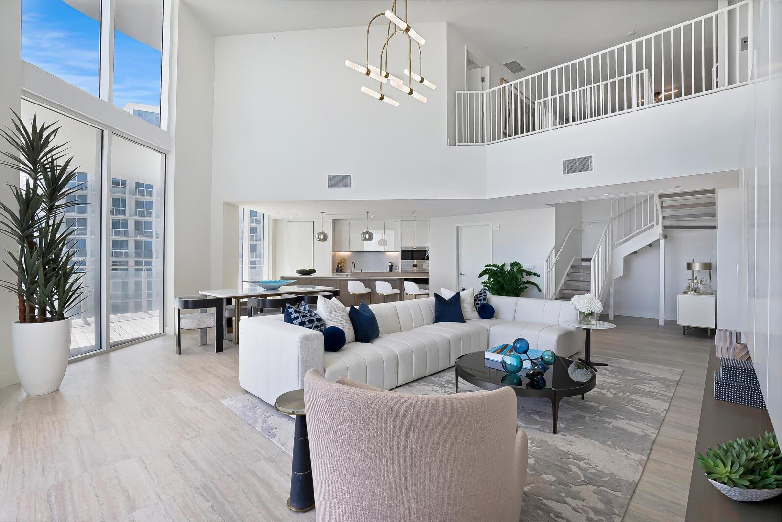 Four Seasons - Residential