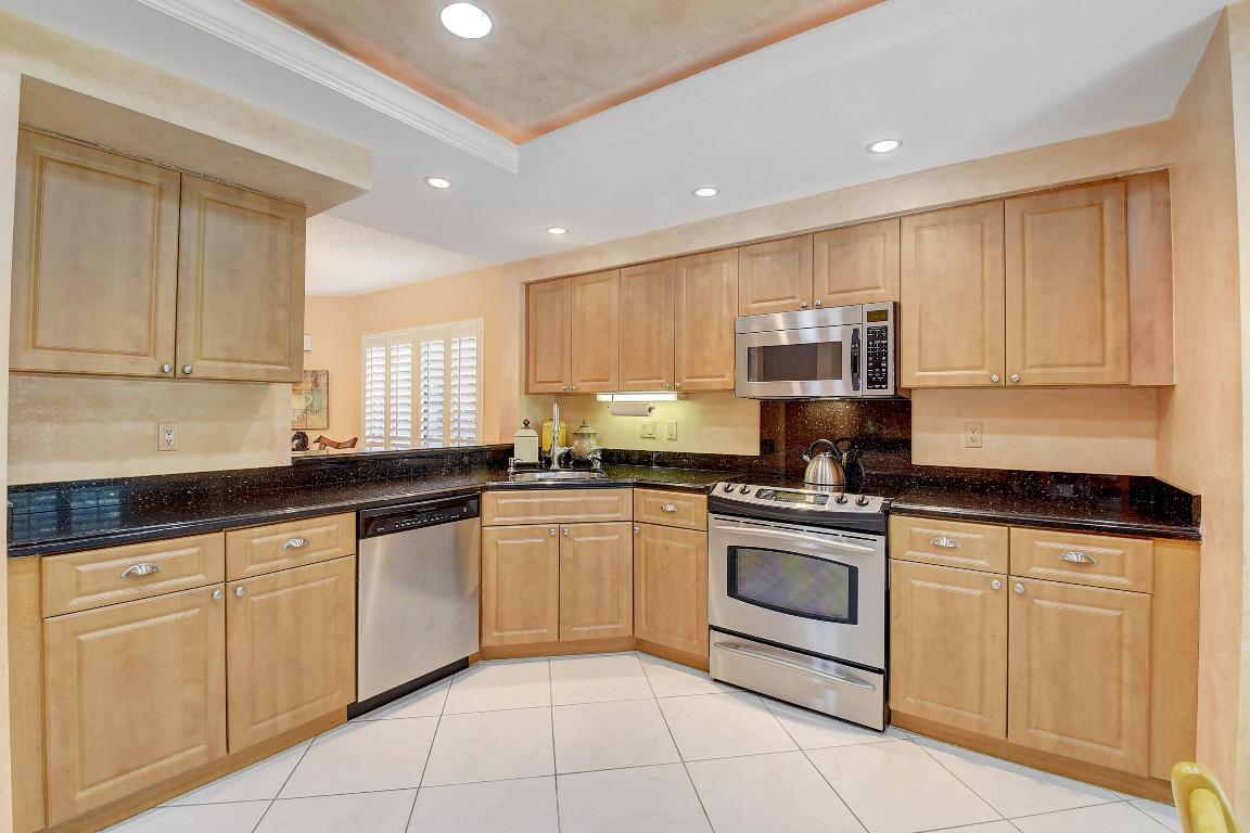 GLENEAGLES CONDO VI - Residential