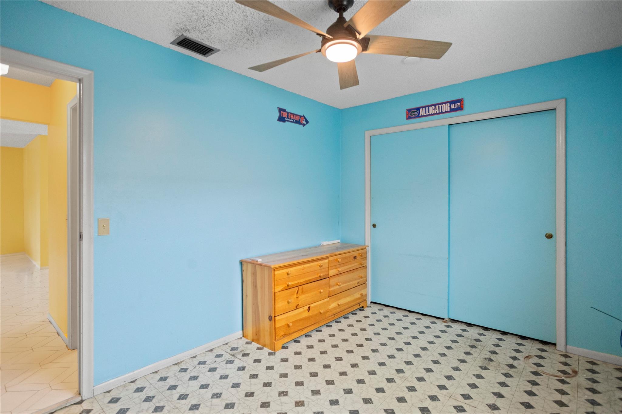 Sunrise Golf Village Sec - Residential