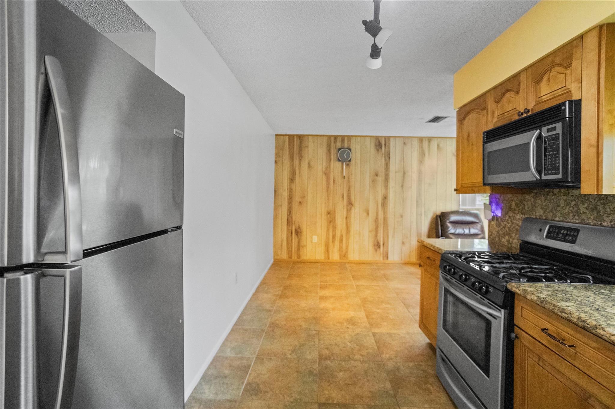 Sunrise Golf Village Sec - Residential