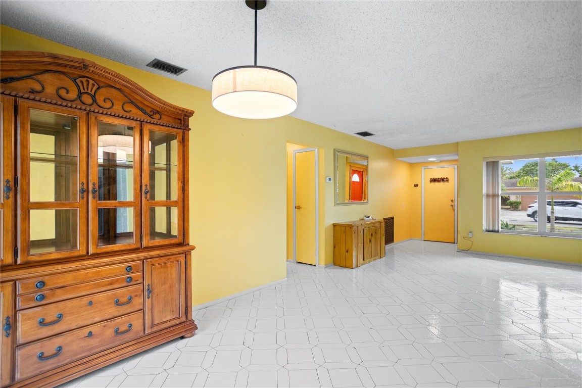 Sunrise Golf Village Sec - Residential