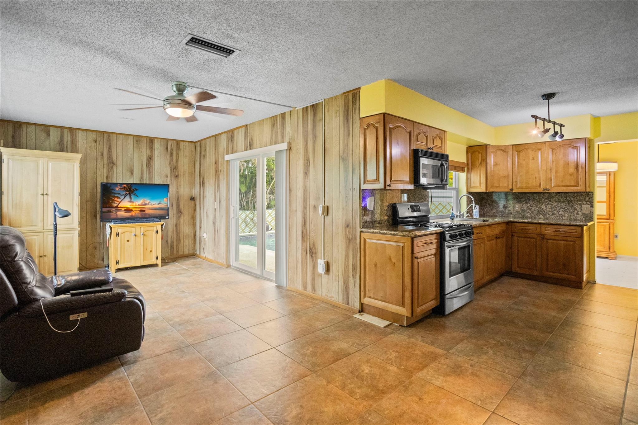 Sunrise Golf Village Sec - Residential