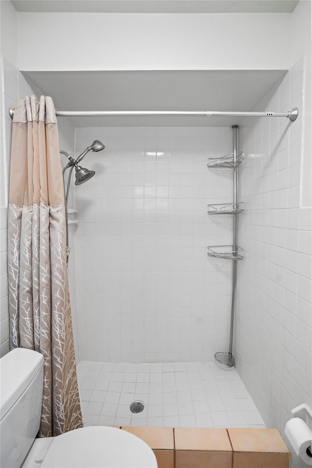 Sunrise Golf Village Sec - Residential