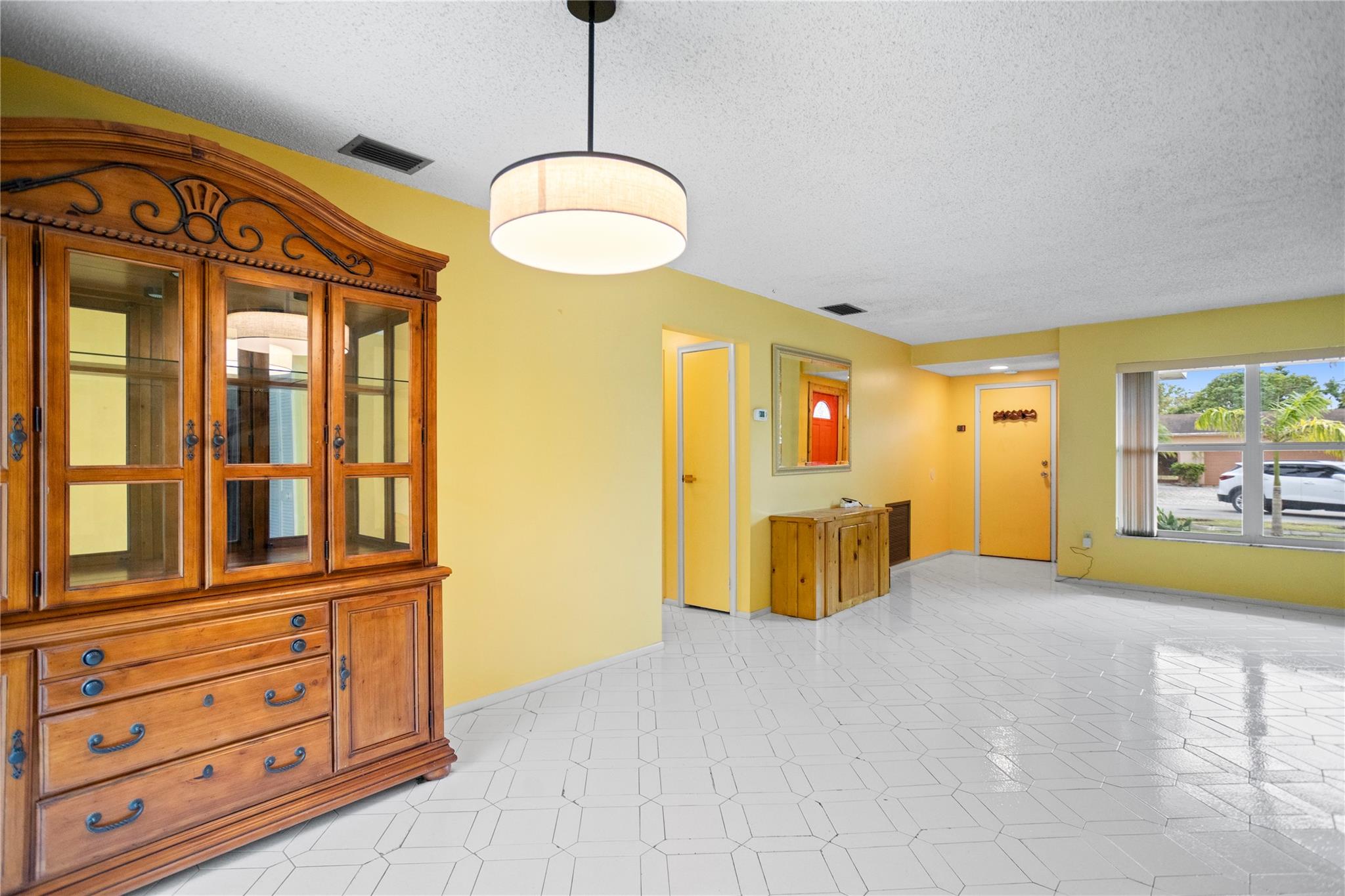 Sunrise Golf Village Sec - Residential