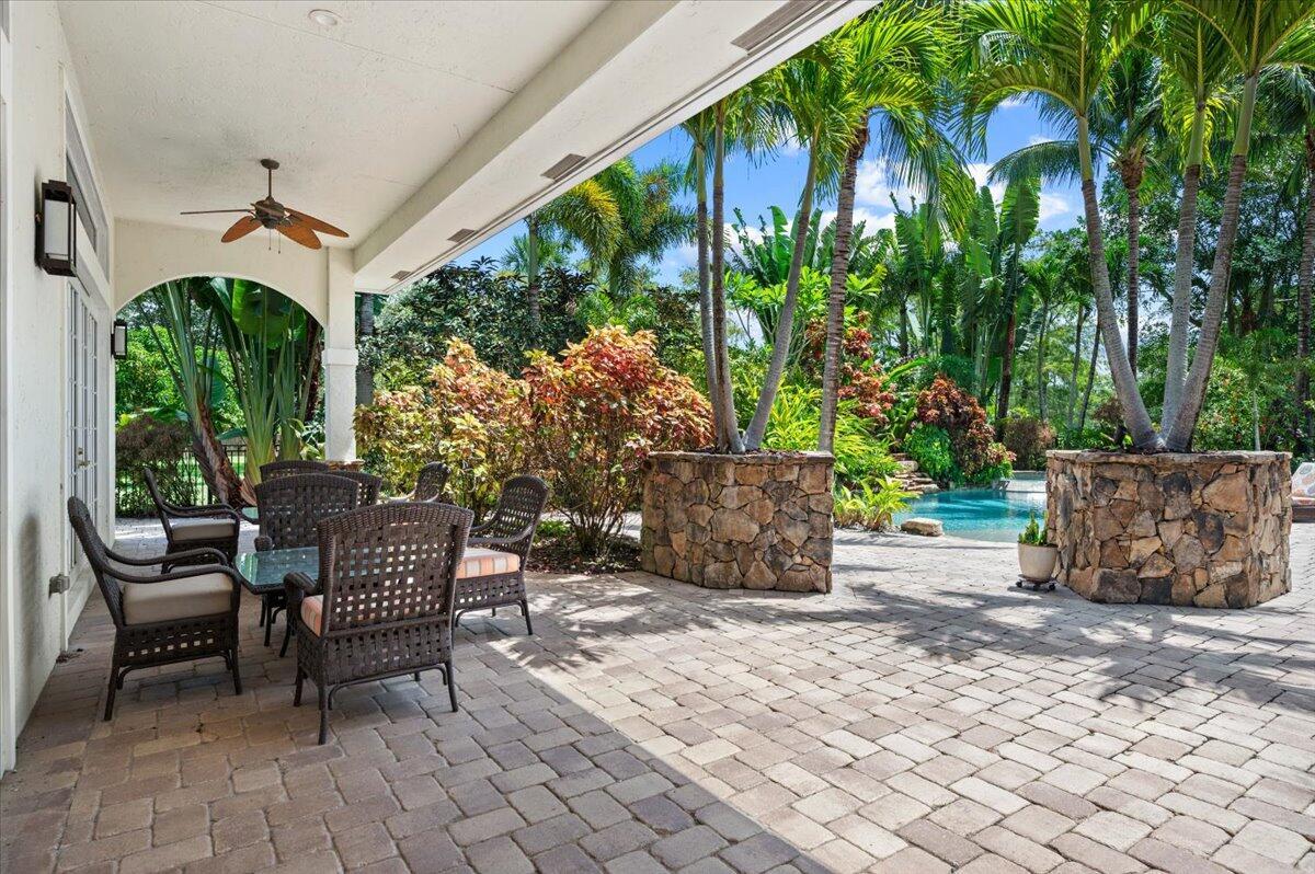 PADDOCK PARK 2 OF WELLING - Residential