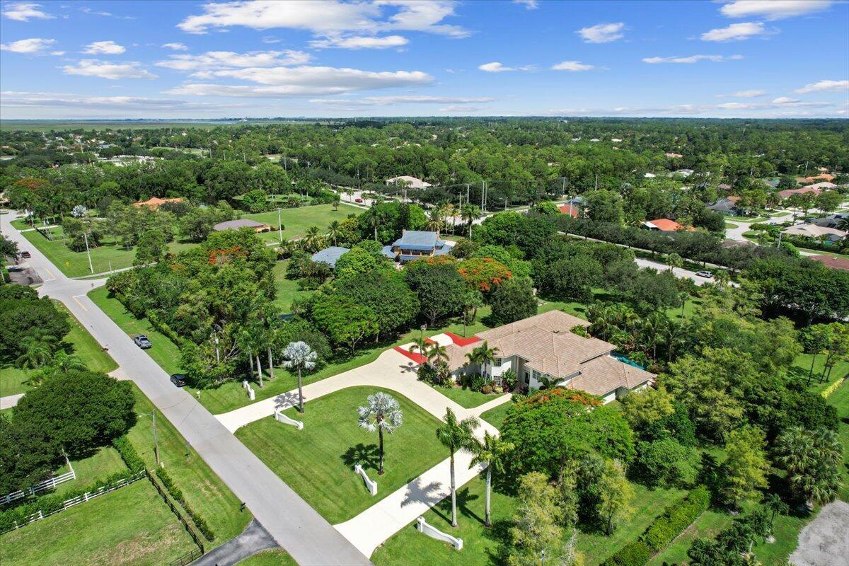 PADDOCK PARK 2 OF WELLING - Residential