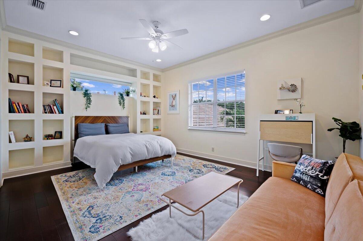 PADDOCK PARK 2 OF WELLING - Residential