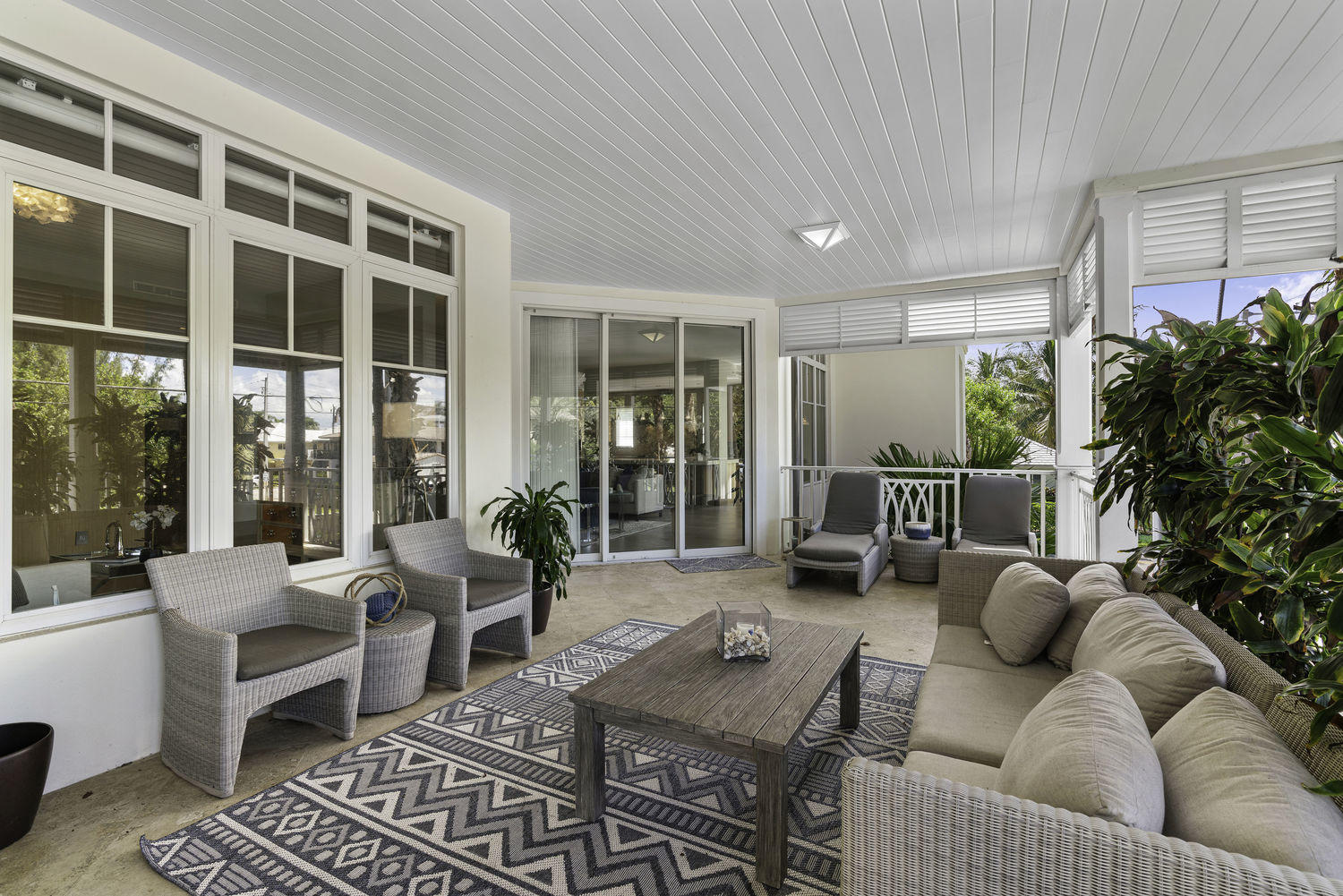 SEAGATE RESIDENCES CONDO - Residential