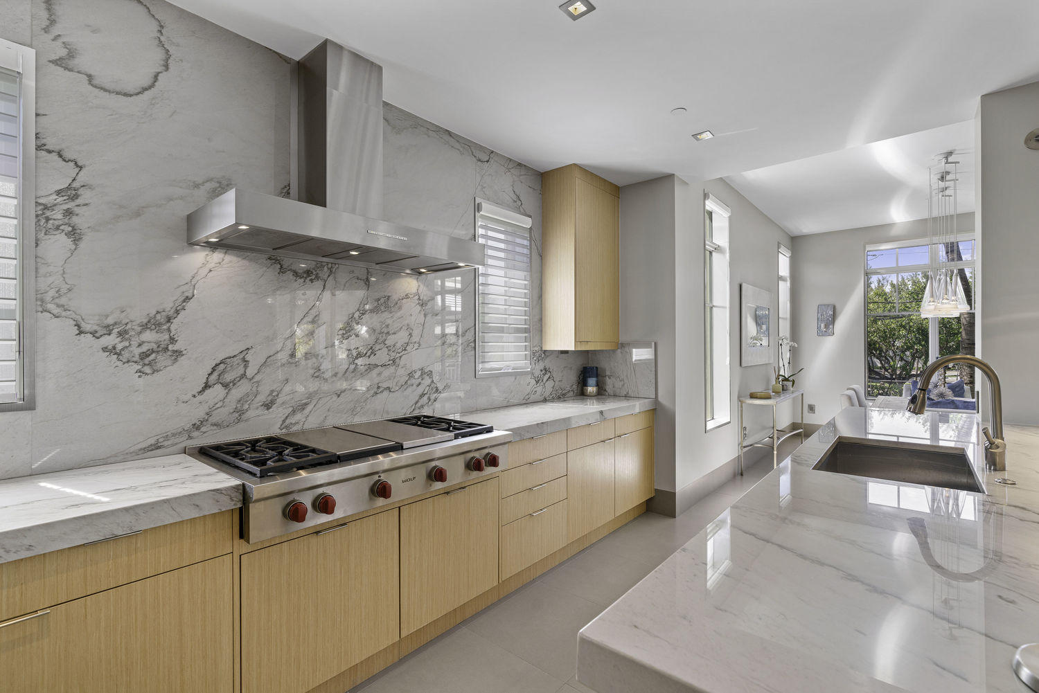 SEAGATE RESIDENCES CONDO - Residential