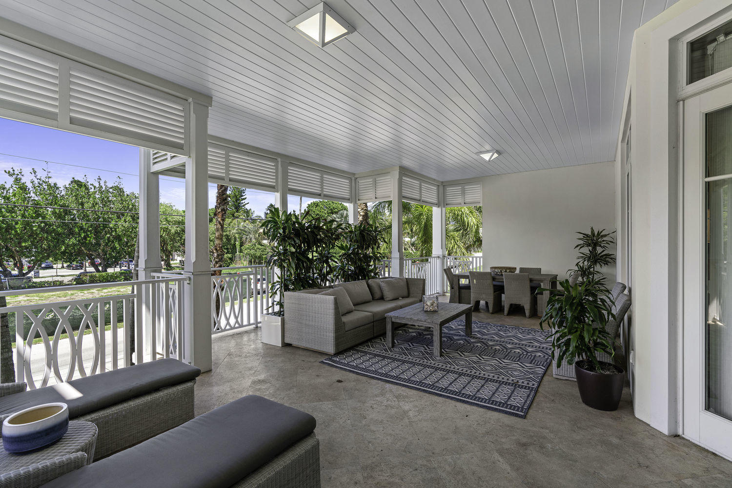 SEAGATE RESIDENCES CONDO - Residential