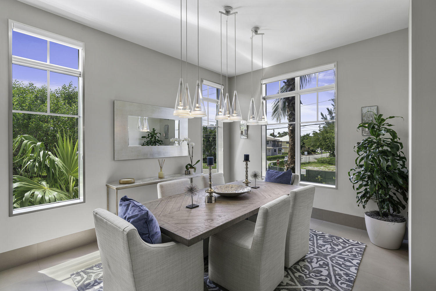 SEAGATE RESIDENCES CONDO - Residential