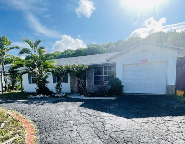 415 NW 7TH Court