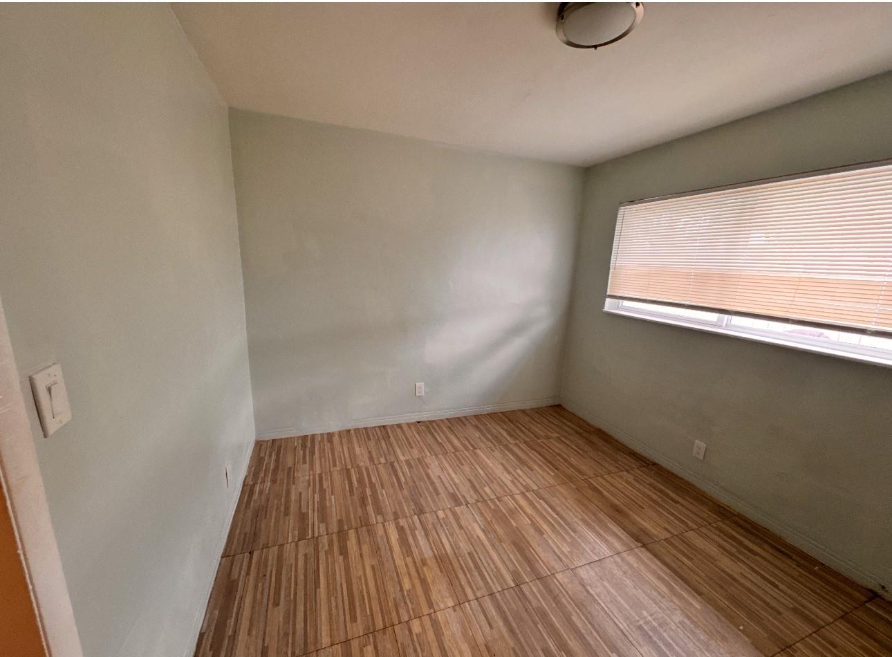 Hollywood Little Ranches - Residential Lease