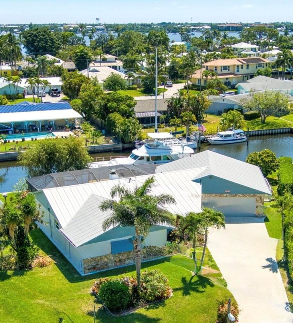 Photo of 1360 SW Albatross Way, Palm City, FL 34990 (MLS # R11083226)