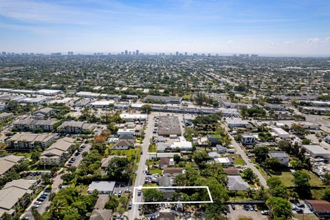 Tiny photo for 836 SW 13TH Court, Pompano Beach, FL 33060 (MLS # B26087418)