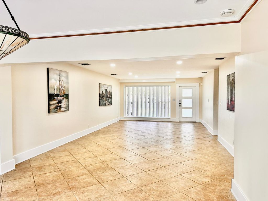 Photo of 259 Kansas Avenue, Fort Lauderdale, FL 33312 (MLS # B26023141)