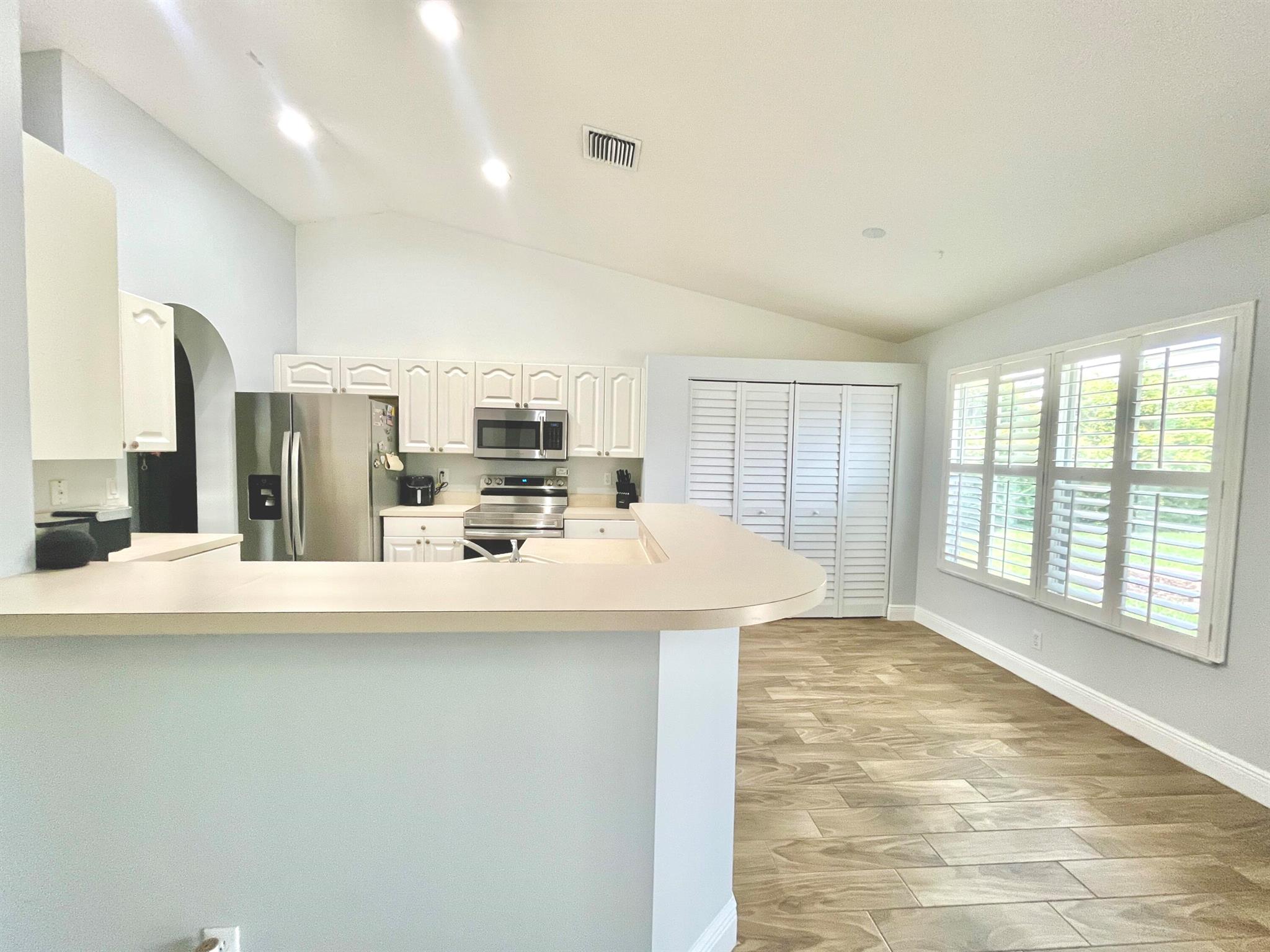 215 Monterey Way