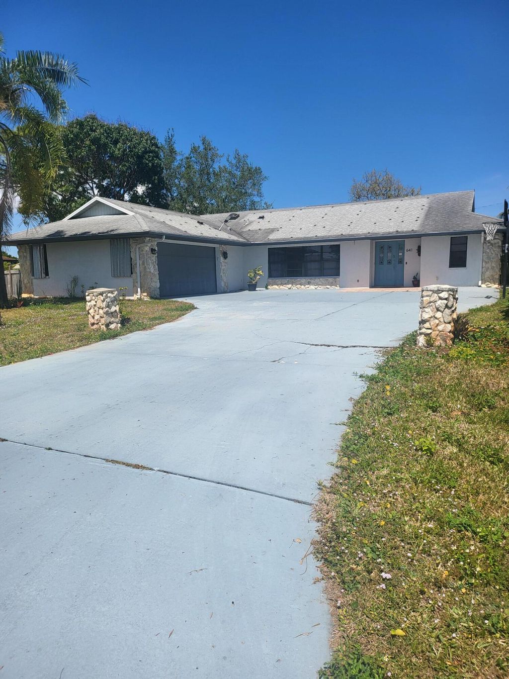 Photo of 641 NW Billiar Avenue, Port Saint Lucie, FL 34983 (MLS # B26028420)