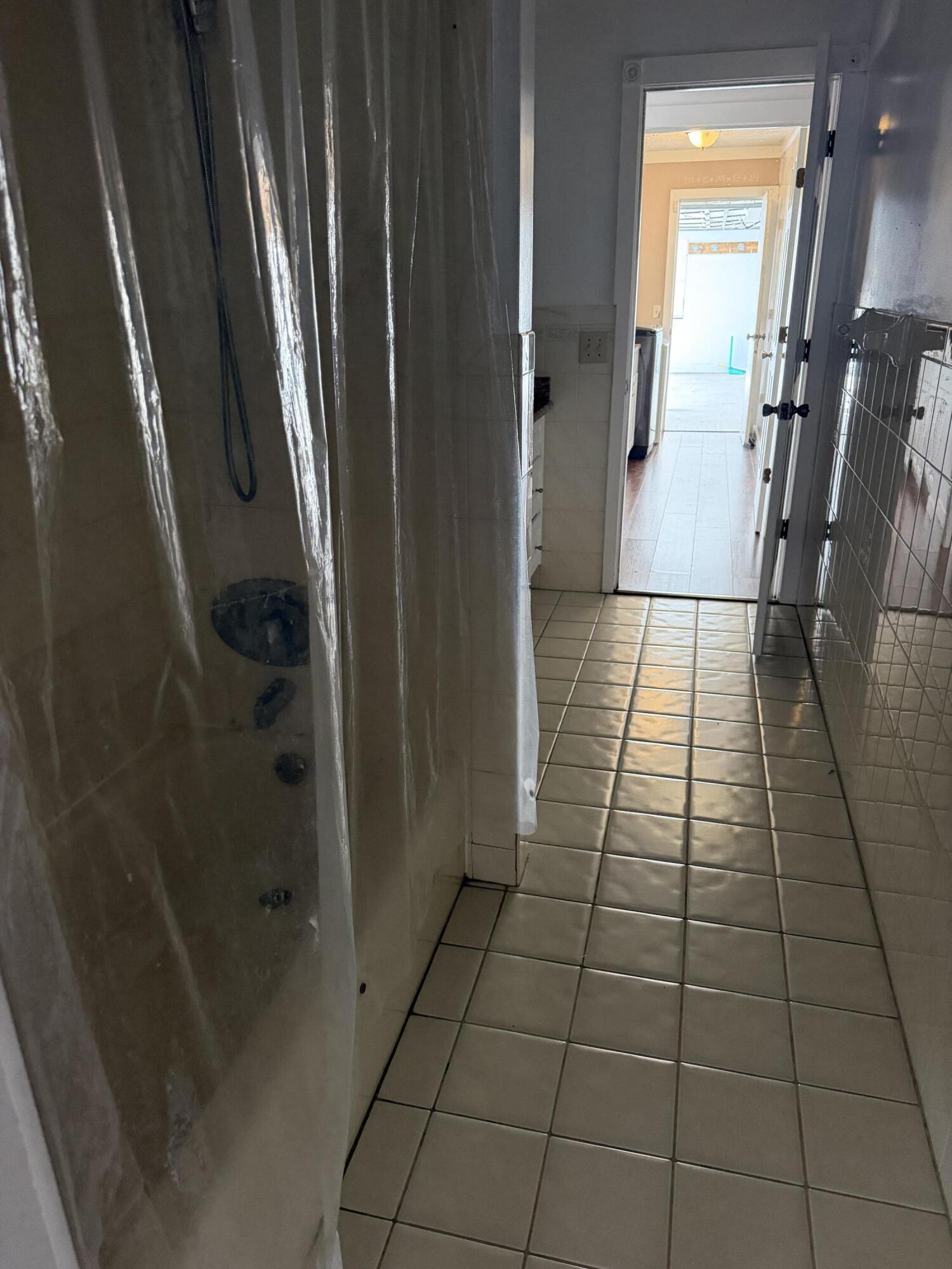 PORT ST LUCIE SECTION 27 - Residential Lease