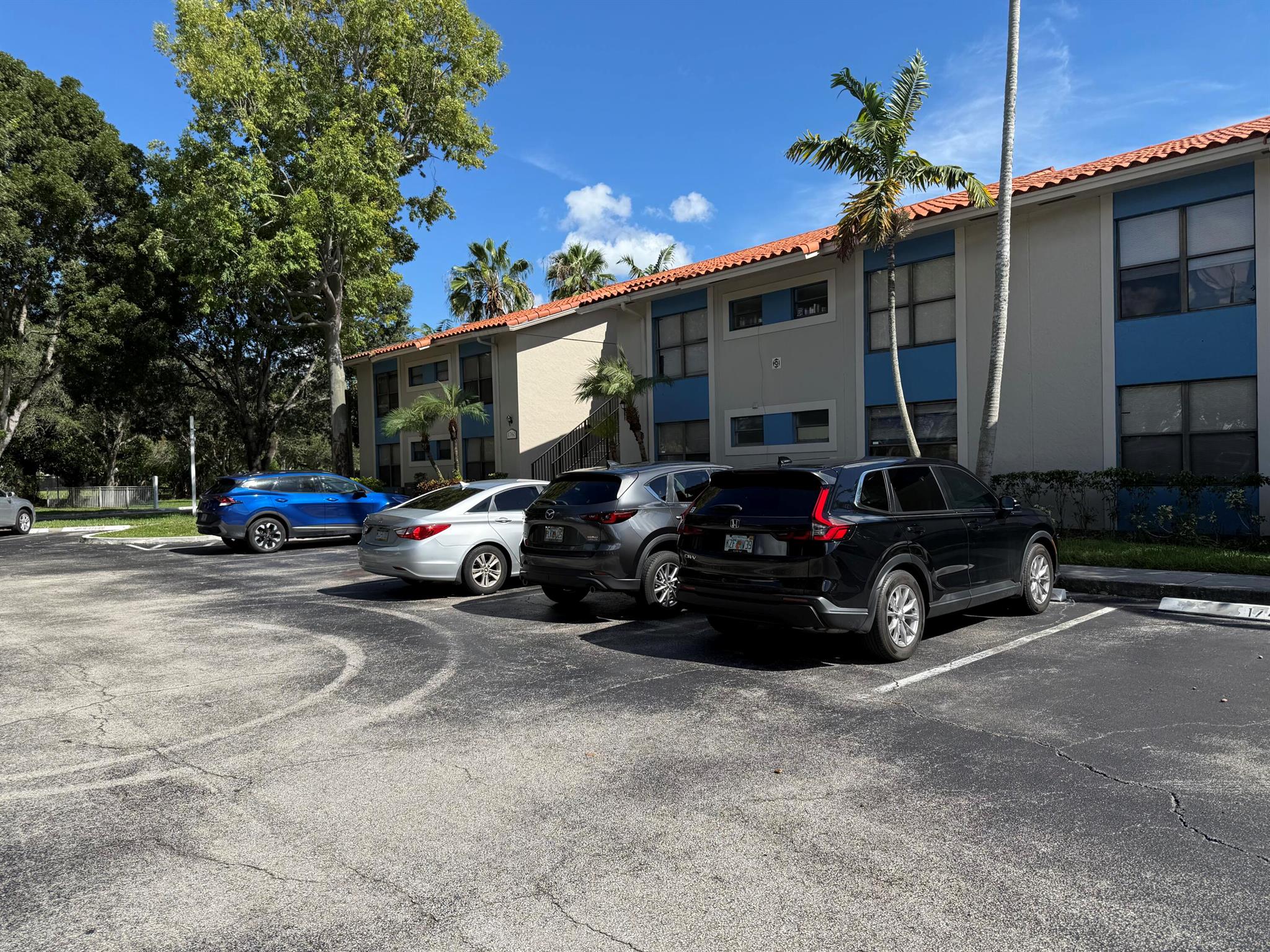 PALM BEACH PLACE CONDO - Residential Lease