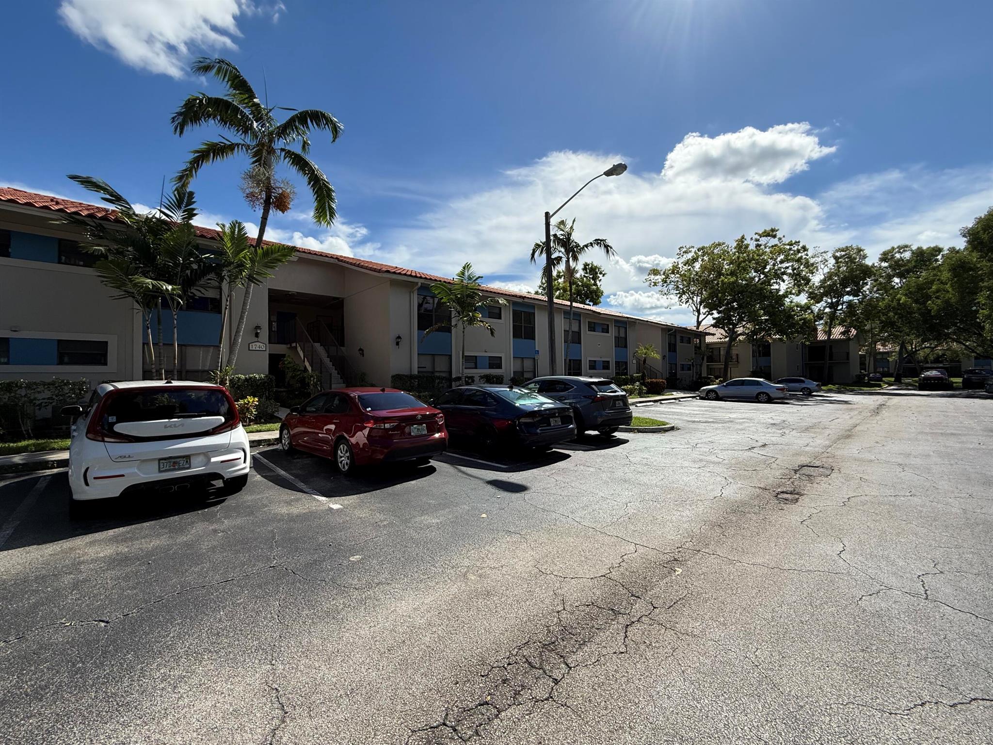 PALM BEACH PLACE CONDO - Residential Lease