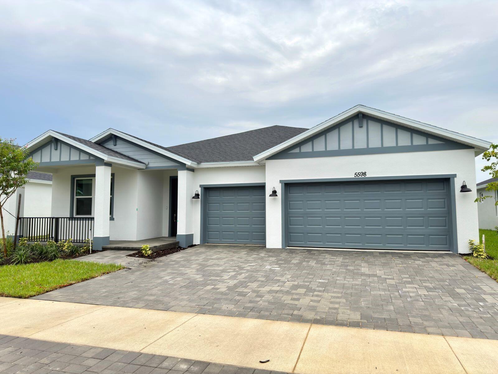 5598 Hampton Park Circle