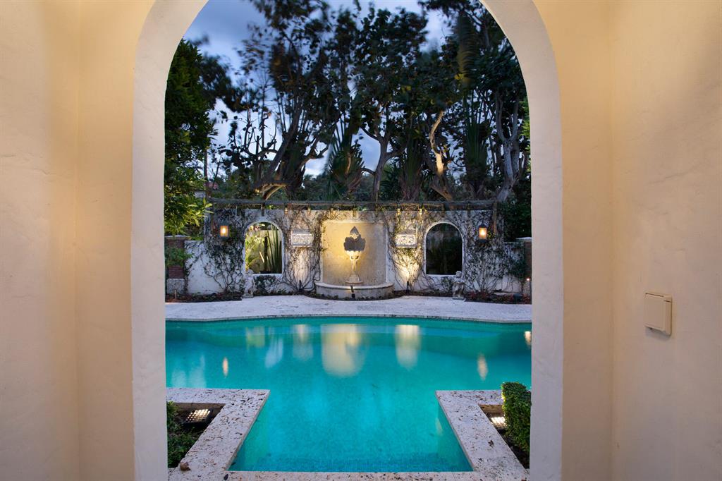 PALM BEACH SHORE ACRES - Residential