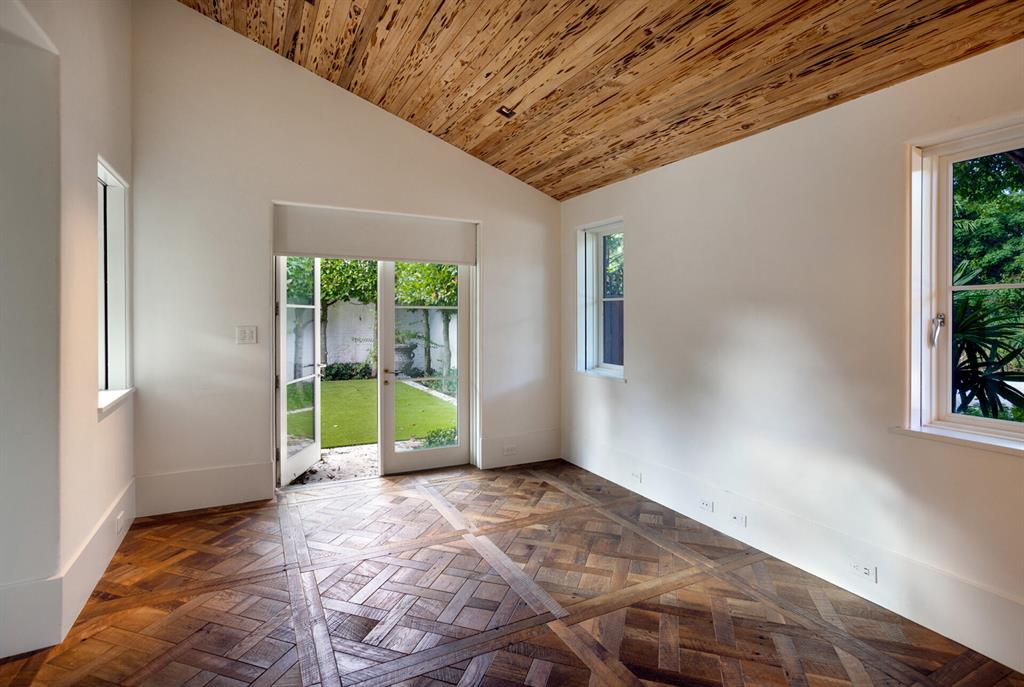 PALM BEACH SHORE ACRES - Residential