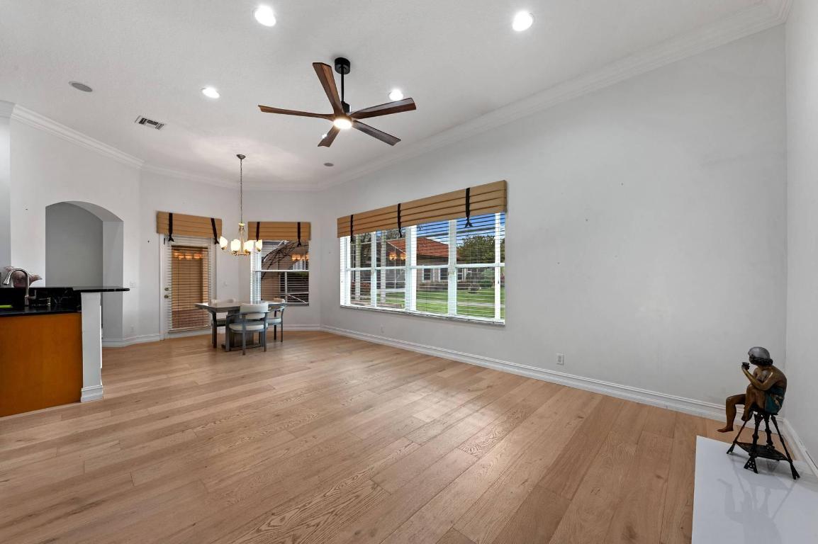 TUSCANY PAR E - Residential