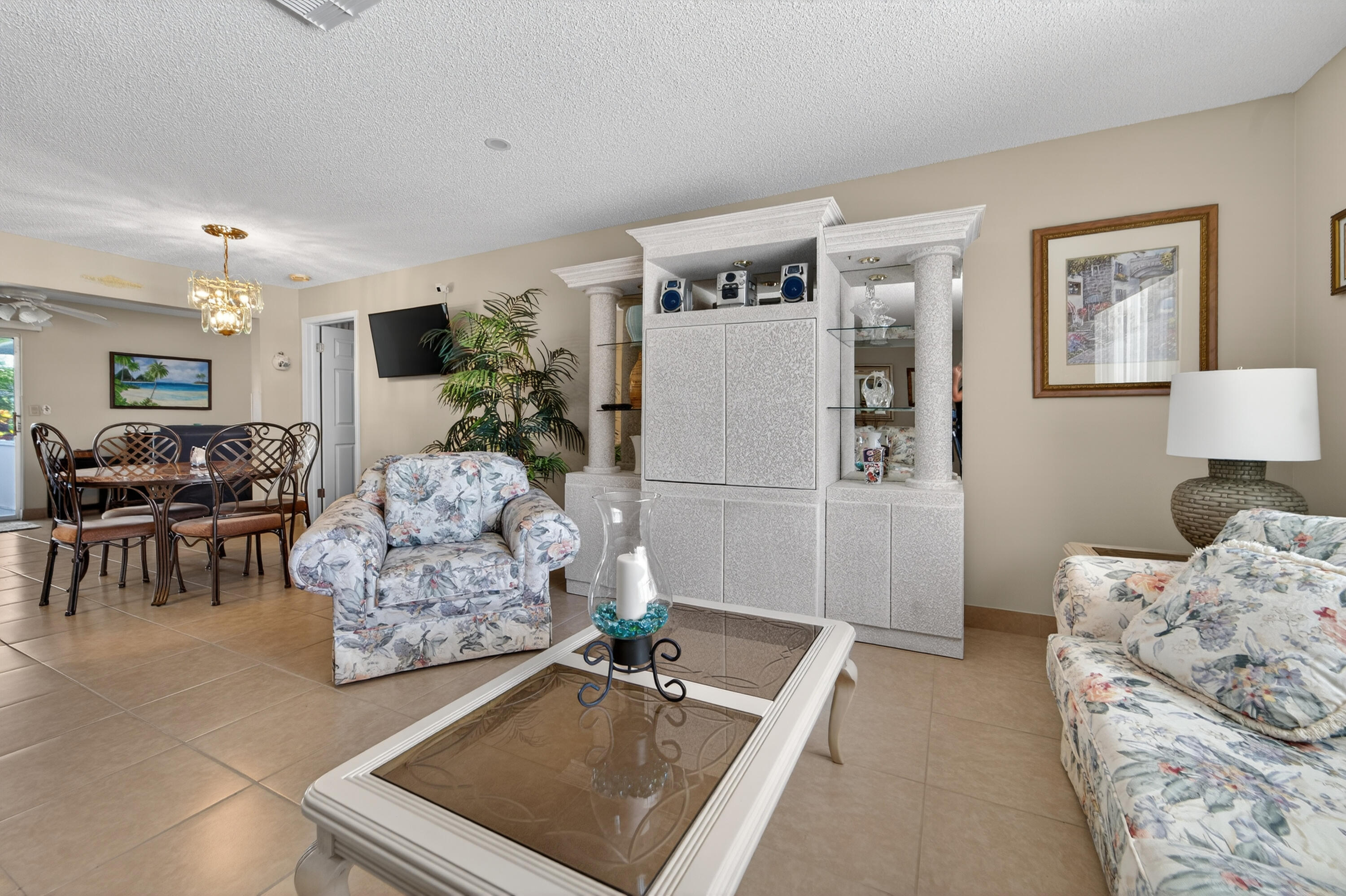 PALM BEACH LEISUREVILLE SEC 10 - Residential