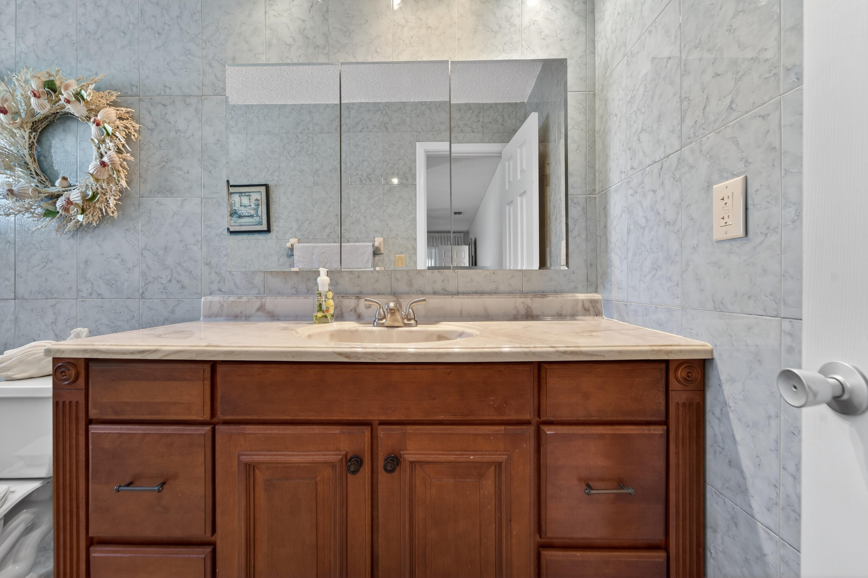 PALM BEACH LEISUREVILLE SEC 10 - Residential