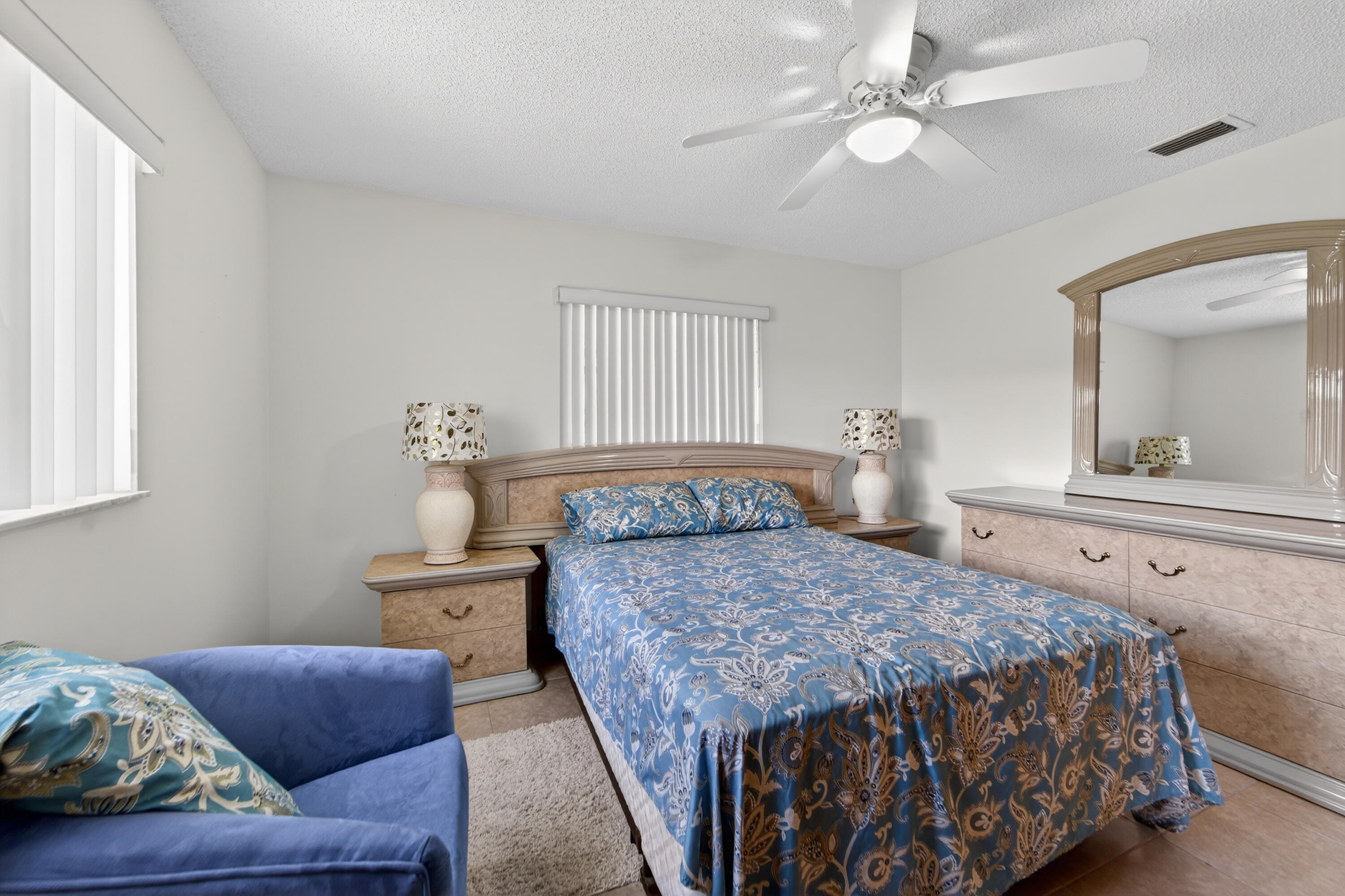 PALM BEACH LEISUREVILLE SEC 10 - Residential