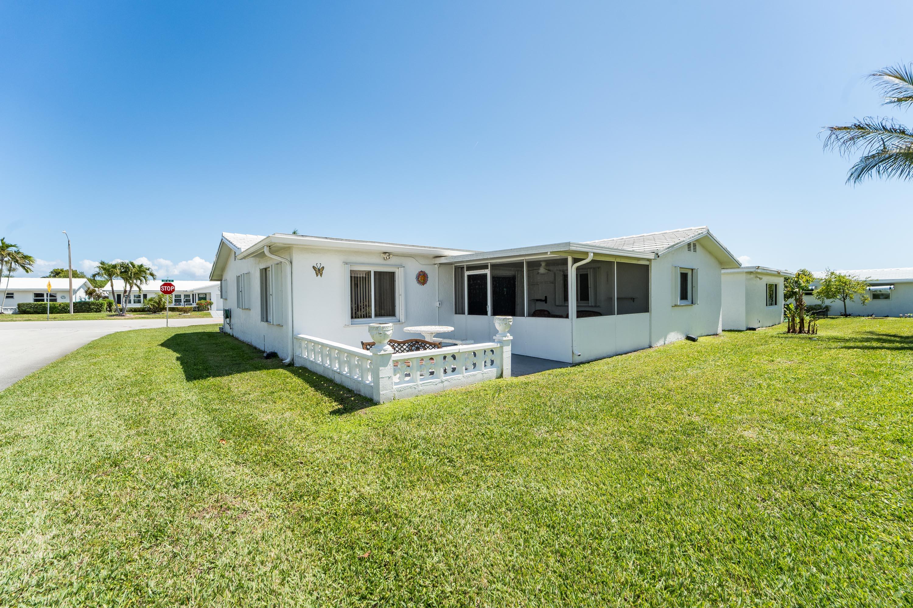 PALM BEACH LEISUREVILLE SEC 10 - Residential