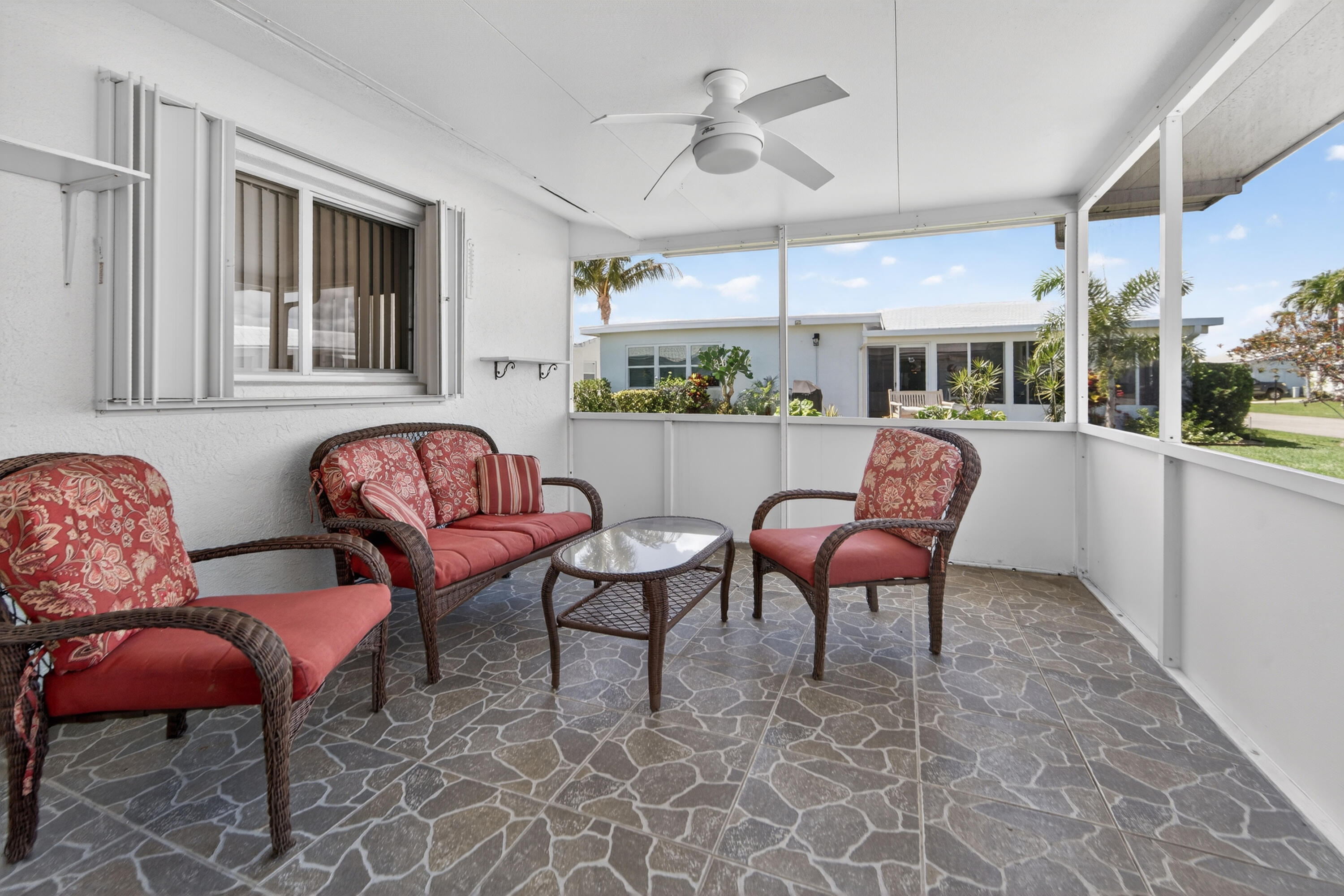 PALM BEACH LEISUREVILLE SEC 10 - Residential