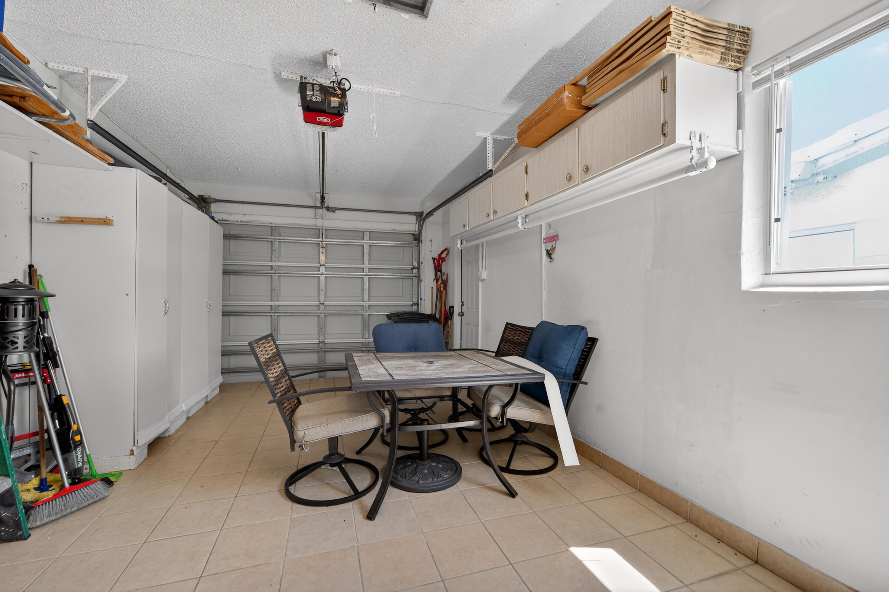 PALM BEACH LEISUREVILLE SEC 10 - Residential