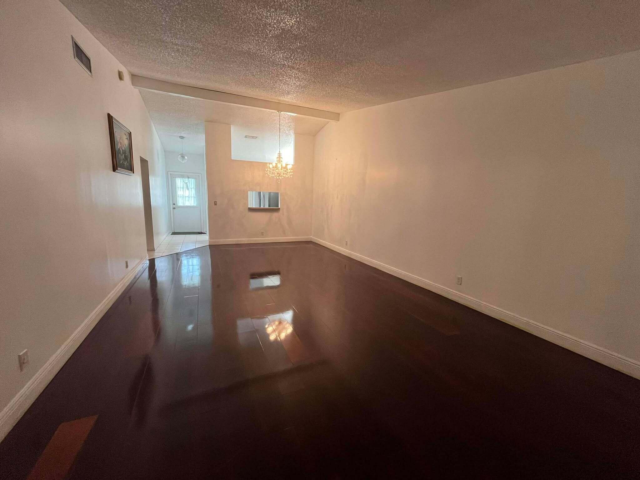 PINE RIDGE AT HAVERHILL C - Residential Lease