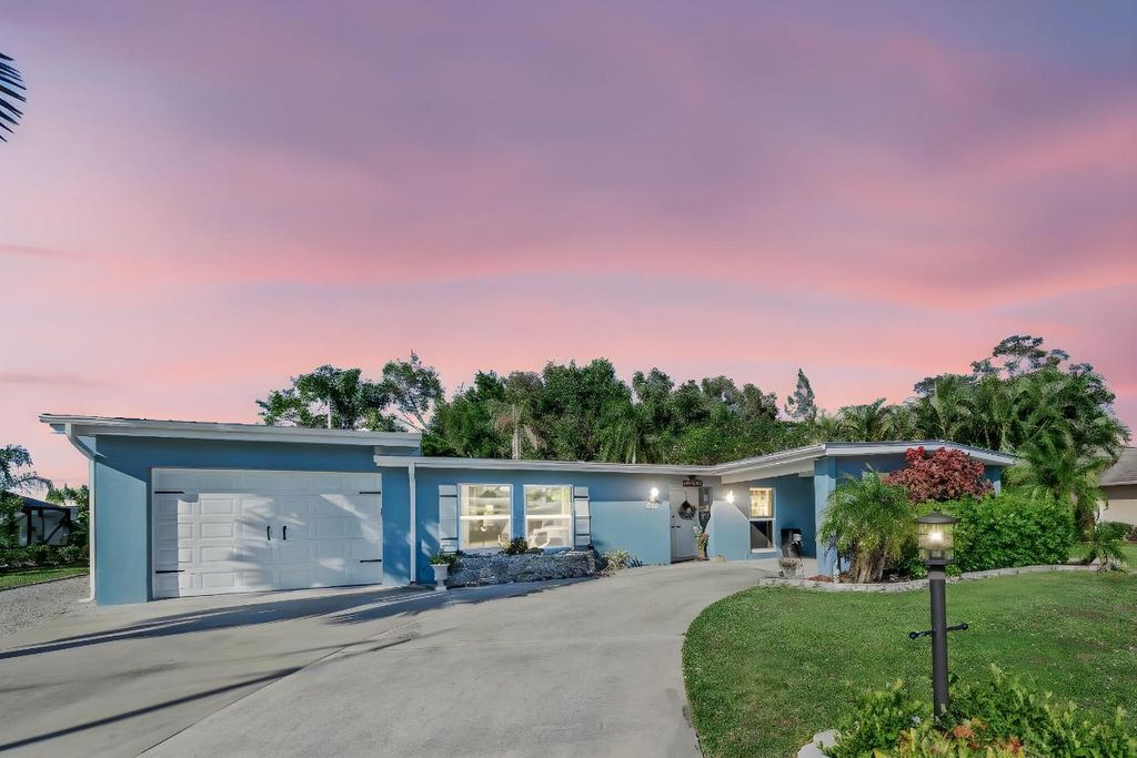 Photo of 1321 SE San Sovina Terrace, Port Saint Lucie, FL 34952 (MLS # R11040929)