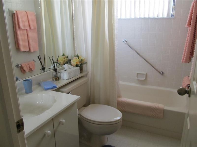 FAIRFAX @ KINGS POINT - Residential