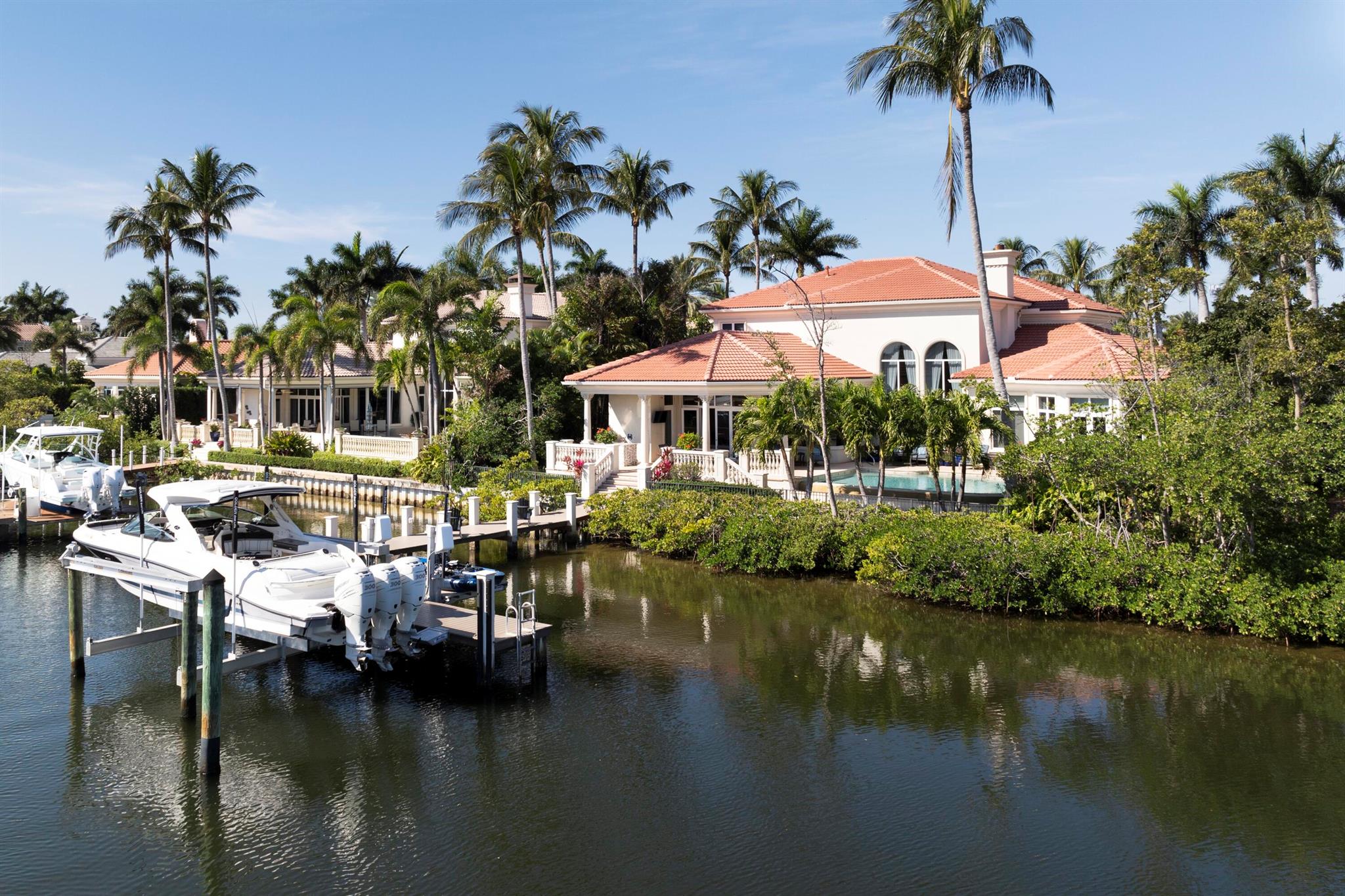 HARBOUR ISLES - Residential