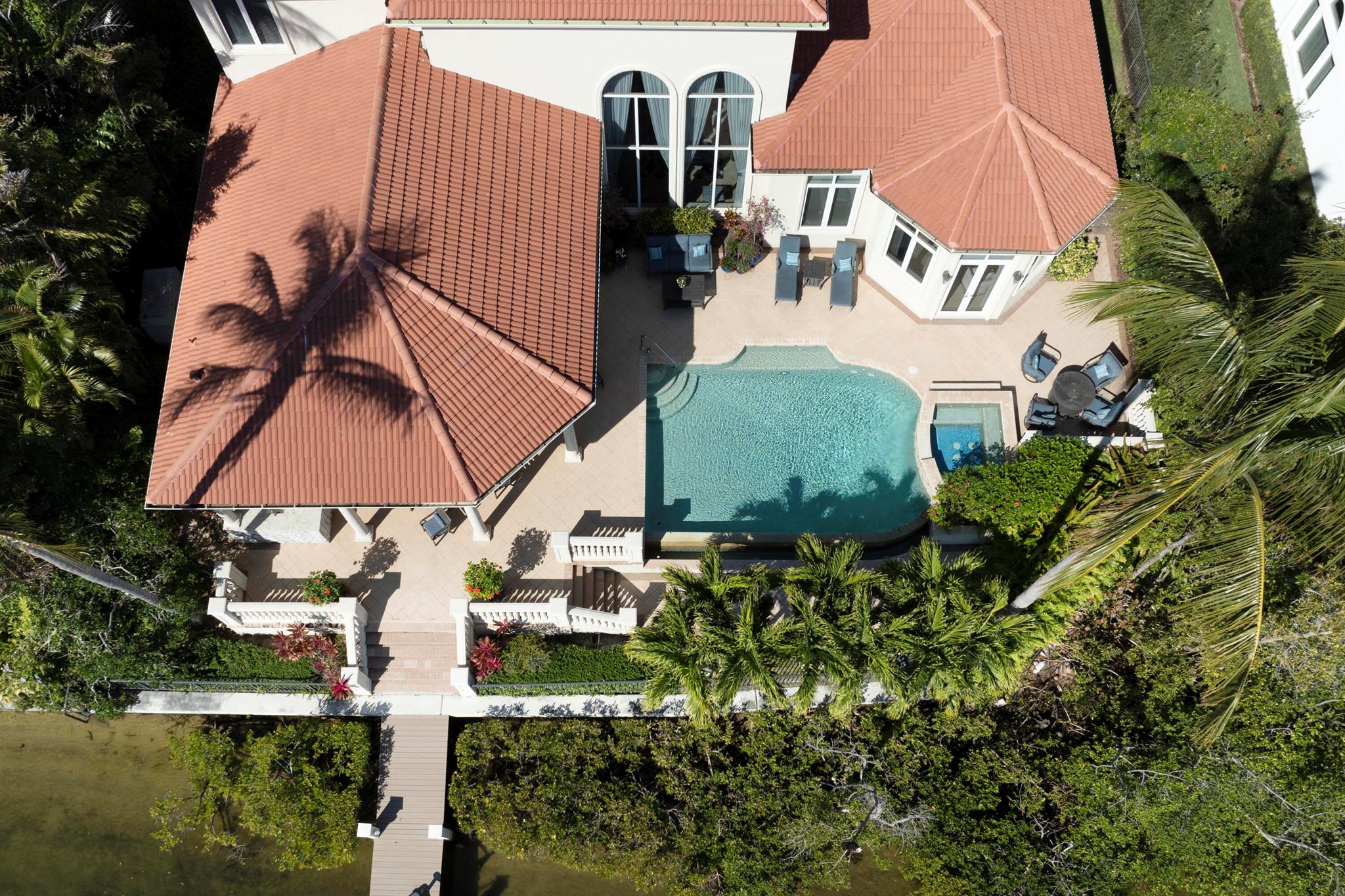 HARBOUR ISLES - Residential