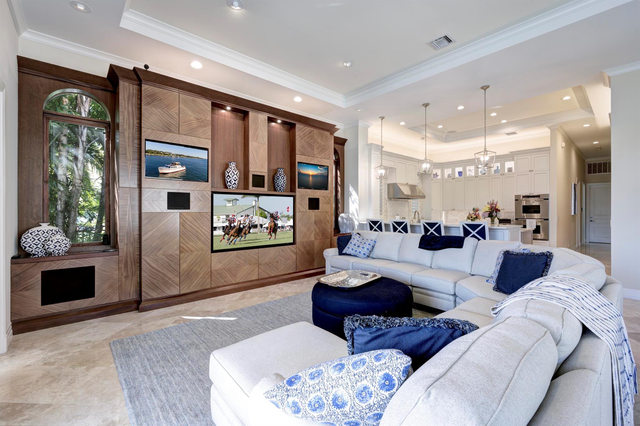 HARBOUR ISLES - Residential