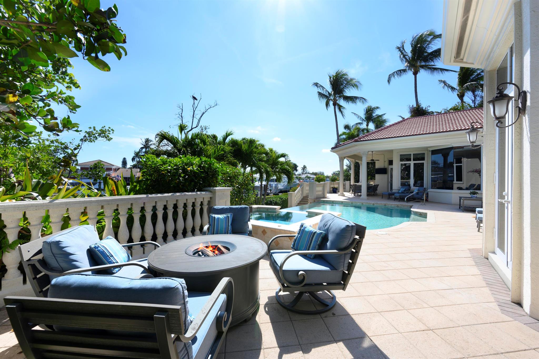 HARBOUR ISLES - Residential