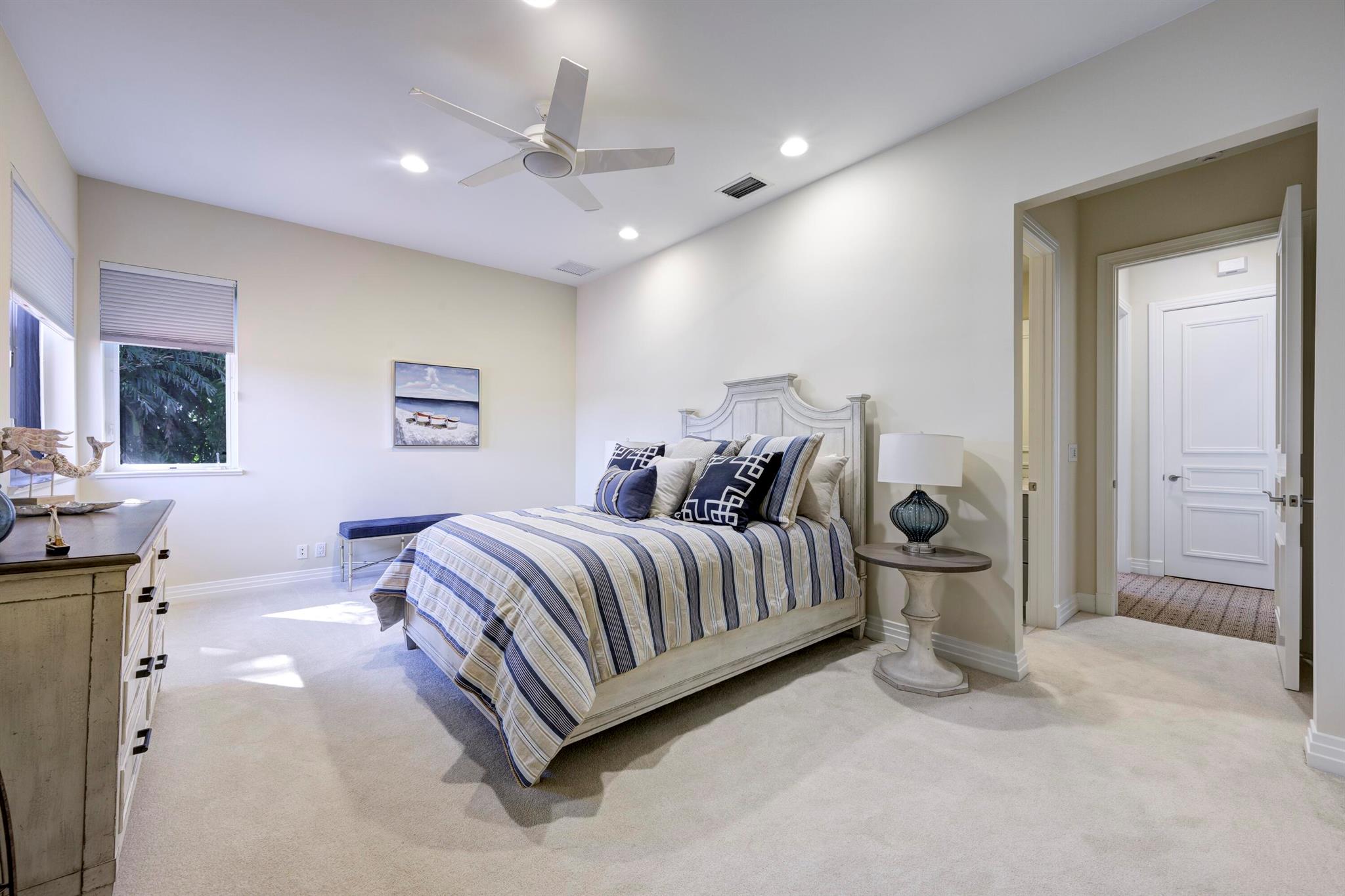 HARBOUR ISLES - Residential