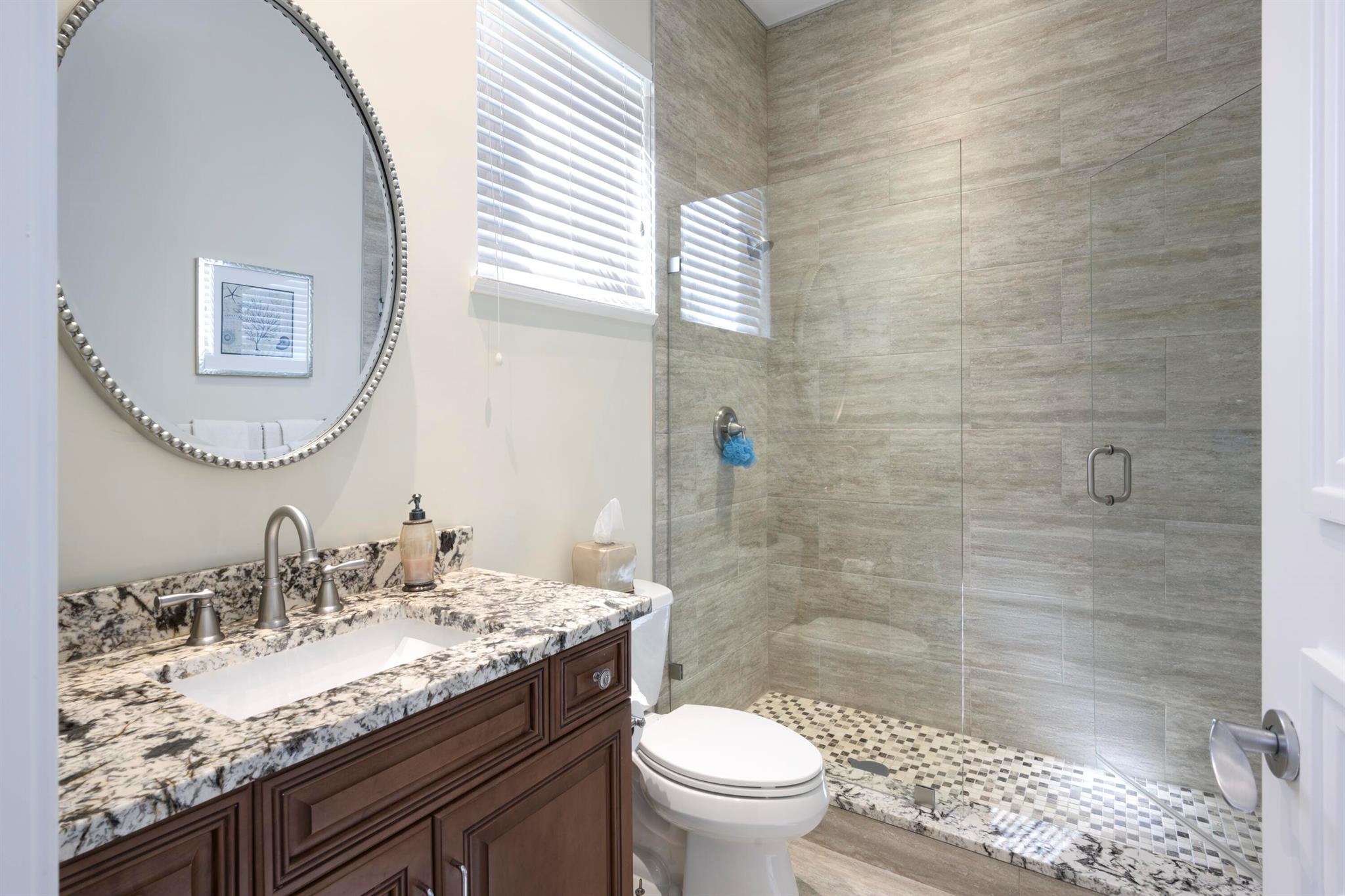 HARBOUR ISLES - Residential