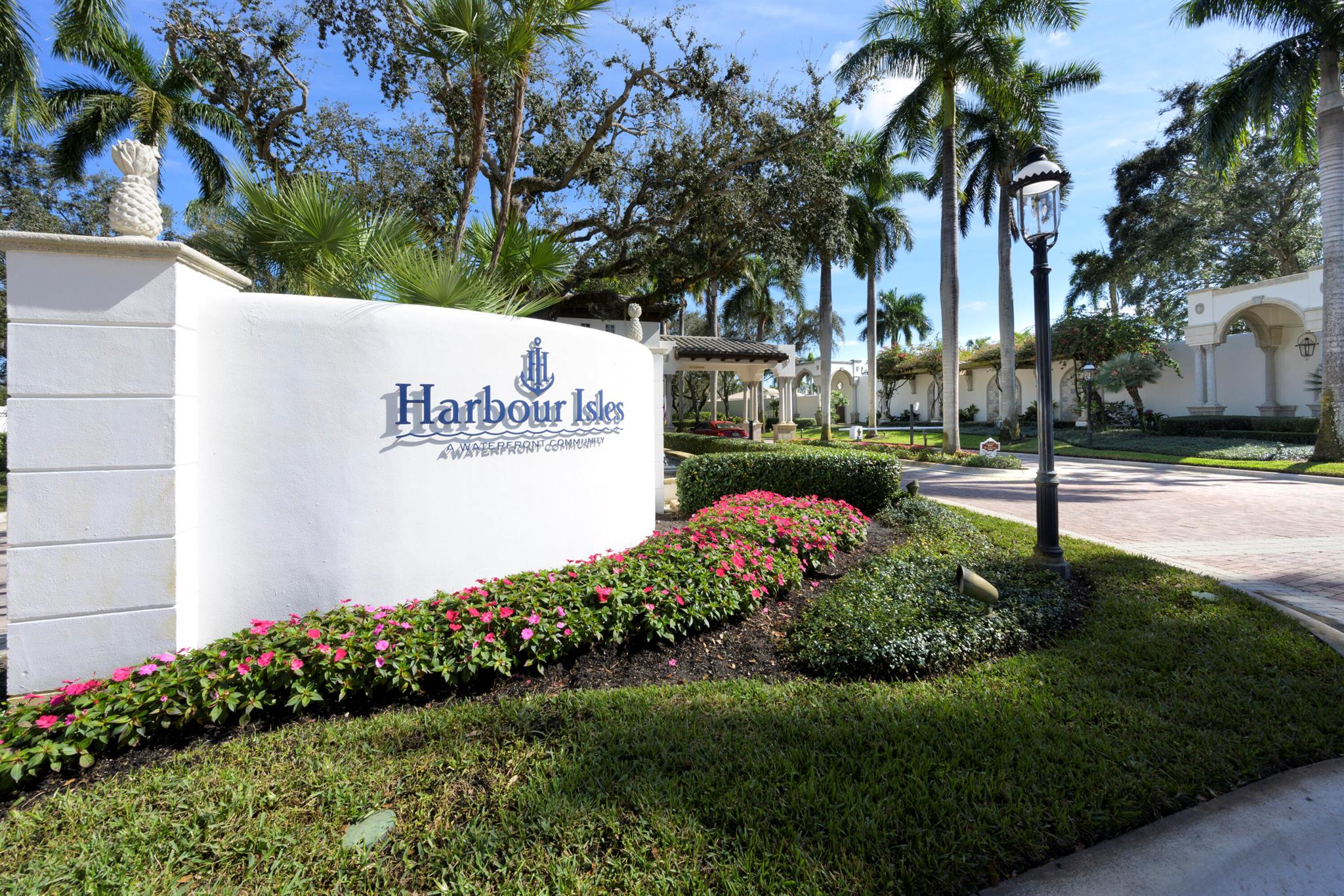 HARBOUR ISLES - Residential