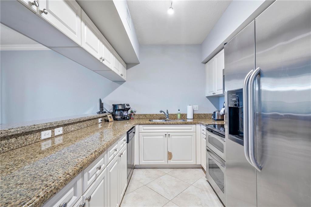 Cypress Pointe - Residential