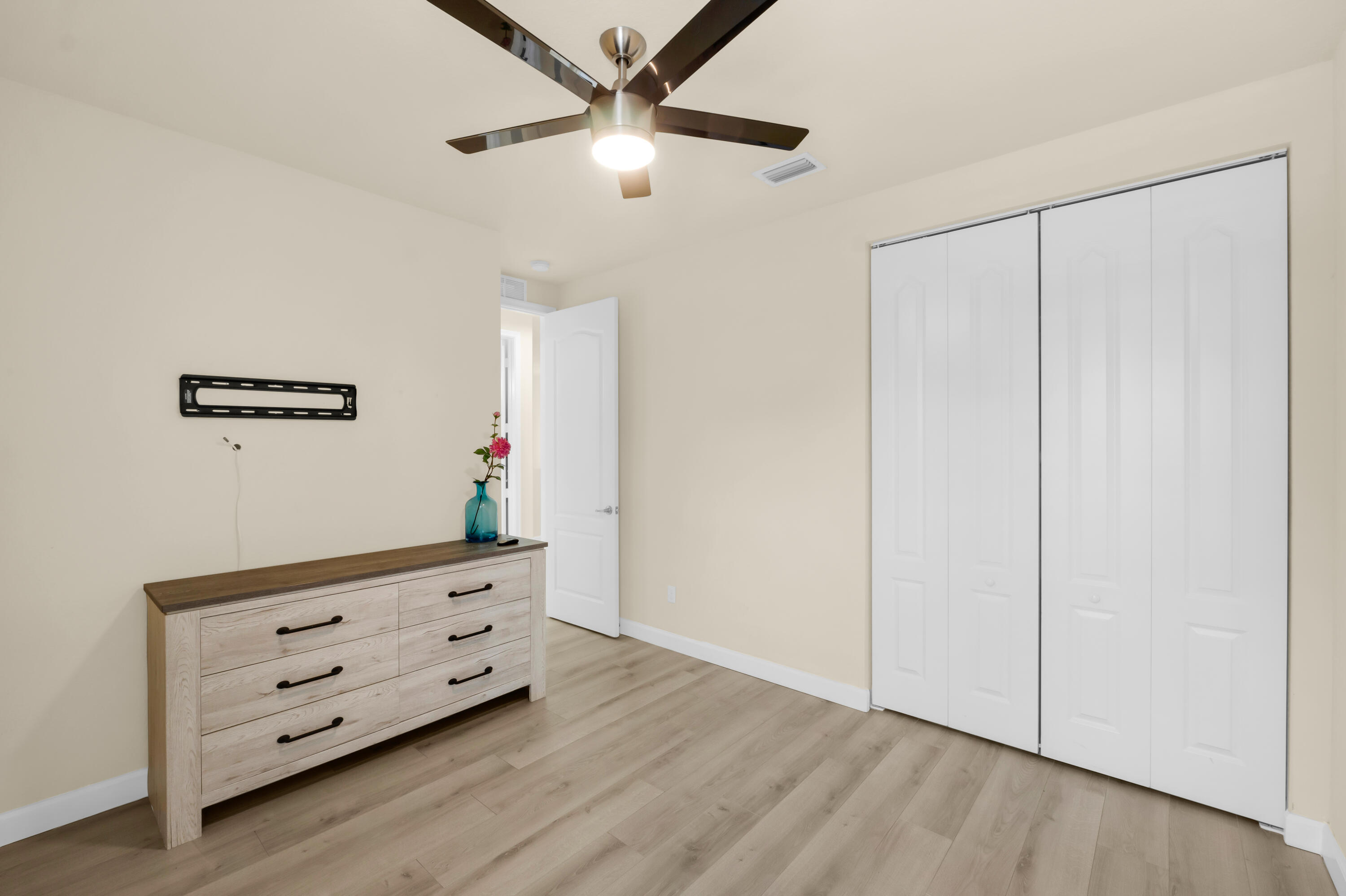 CAPISTARA - Residential