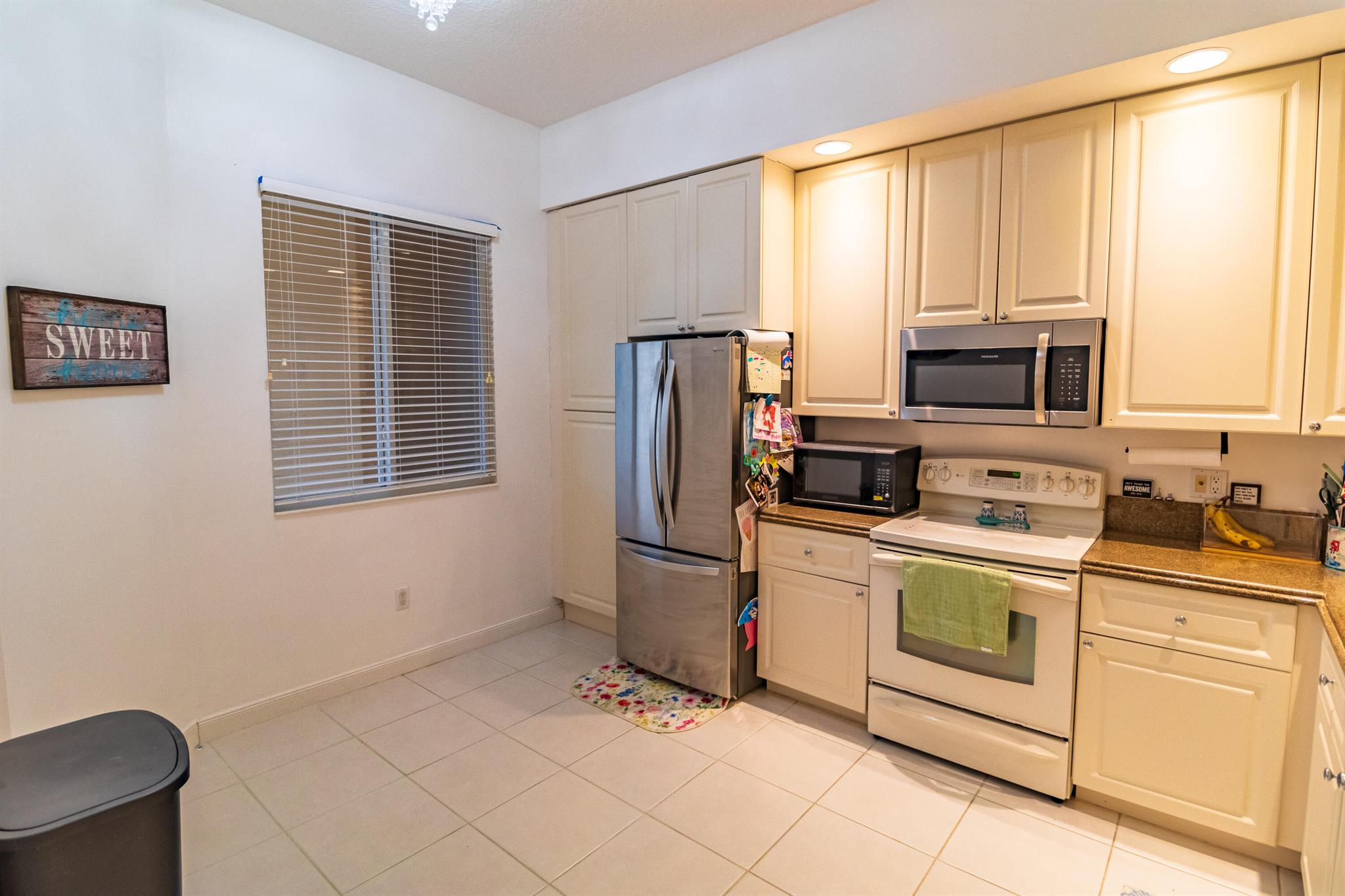 19 Harbour Isle Drive W Ph04