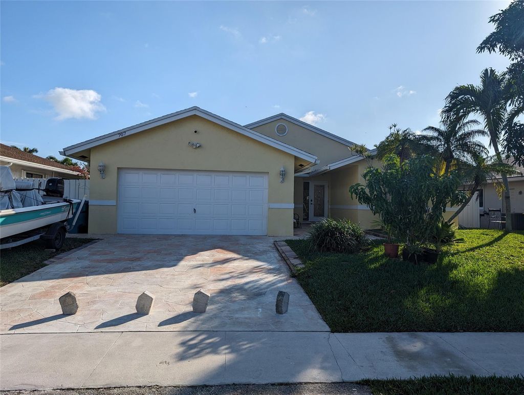 Photo of 707 SE 3rd Avenue, Davie, FL 33004 (MLS # F10554280)